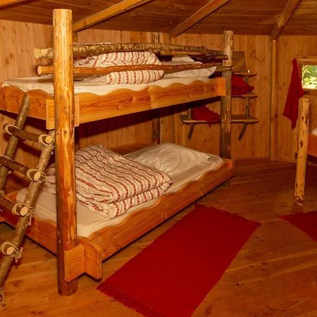Cabanes Et Yourtes De La Vallee De L'Ance Hotel Sauvessanges Ngoại thất bức ảnh