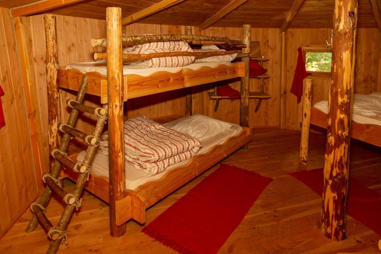 Cabanes Et Yourtes De La Vallee De L'Ance Hotel Sauvessanges Ngoại thất bức ảnh